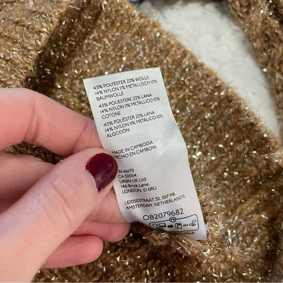 PILCRO | Cableknit Shine Wool Blend Turtleneck Sweater - Picture 9 of 15